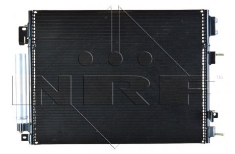 Радиатор кондиционера (с осушителем) Chrysler 300C 3.0-6.4 11- NRF 350088 (фото 1)