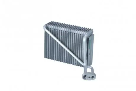 Випарювач кондиціонера Audi A4 96-01/Skoda Super B 02-08/VW Passat 96-05 NRF 36077