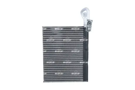 Радіатор кондиціонера BMW X5 (E70/F15/F85)/X6 (E71/E72/F16/F86) 06- (випаровувач) NRF 36200