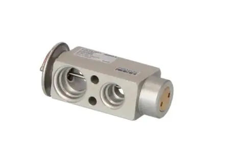 Автозапчасть NRF 38477