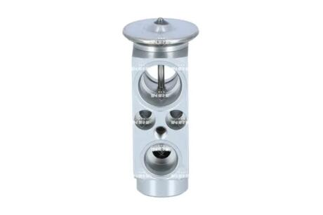Автозапчасть NRF 38502