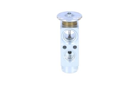 Автозапчасть NRF 38518