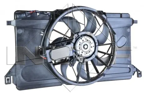Вентилятор радиатора Ford Focus 1.4/1.6 04-12/Mazda 1.3/1.6 03-09 (с диффузором)) NRF 47266