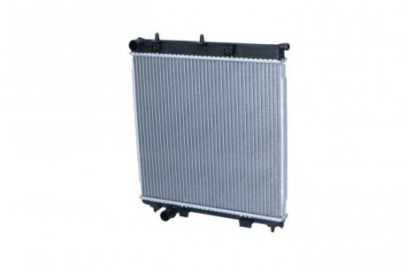 Радиатор охлаждения Citroen C2/C3/C4/Peugeot 1007/2008/207 1.0-1.6 02- NRF 50429 (фото 1)