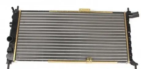 Радиатор охлаждения Opel Kadett E 1.4-2.0 i/ D 84-93 NRF 52019