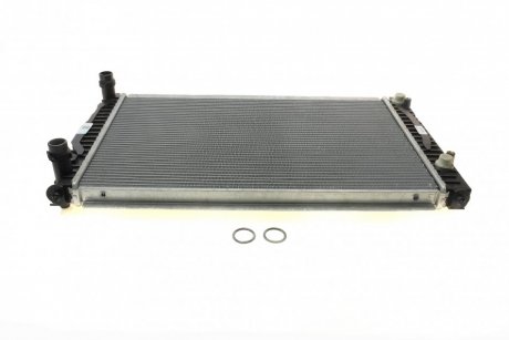 Радиатор охлаждения Audi A4/A6/VW Passat 1.6-1.8T/1.9TDI 94-05 NRF 529504 (фото 1)