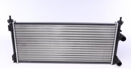 Радиатор охлаждения Opel Astra 1.6 00-09 NRF 53245A (фото 1)