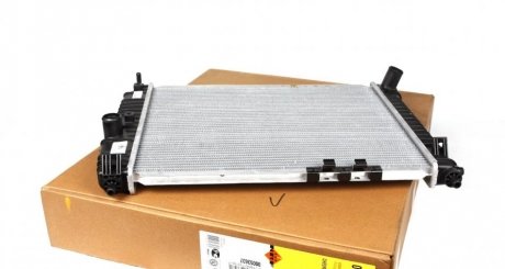 Радиатор охлаждения Chevrolet Aveo 1.2-1.5 04- NRF 53637 (фото 1)