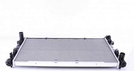 Радиатор охлаждения Chrysler Voyager 00-08 NRF 53734 (фото 1)