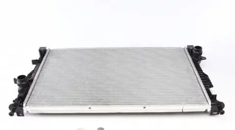 Радиатор охлаждения Ford FocusIII/Galaxy/Mondeo 1.6 05- NRF 53811