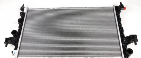 Радиатор охлаждения Opel Combo 1.3/1.7CDTi 04- (+/- AC) NRF 54753 (фото 1)