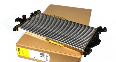 Радиатор охлаждения Opel Combo 1.3/1.7CDTi 04-(+/-AC) (Эконом-класс) NRF 54753A (фото 1)