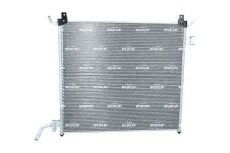 Радіатор двигуна LAND ROVER DEFENDER, DISCOVERY V, RANGE ROVER IV, RANGE ROVER SPORT II 3.0D/3.0DH 08.12- NRF 550174