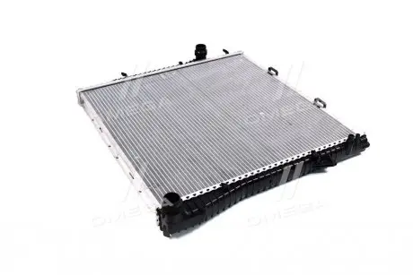 Радіатор охолодження двигуна BMW X5 E53 00- NRF 55328