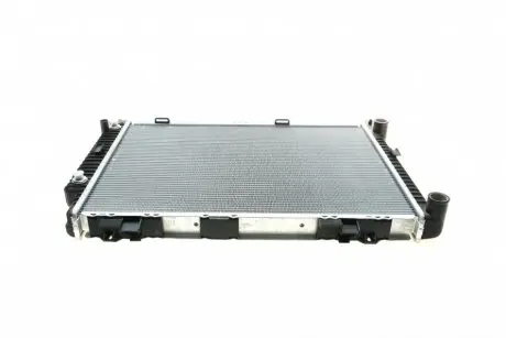 Радиатор охлаждения MB E-class (W210) 2.8/3.2 95-097 (M104) NRF 58098