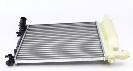Радіатор охолодження Citroen Xsara 1.4-1.8i 97-05 (МКПП/-AC) NRF 58184 (фото 1)