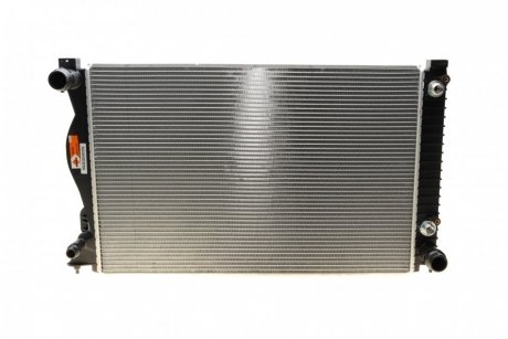 Радиатор охлаждения Audi A6 2.4/2.8/3.0/3.2 04-11 NRF 58220 (фото 1)