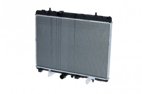 Радиатор охлаждения Citroen C2/C3/Peugeot 1007/2008/207 1.0-1.6I 08- NRF 58226 (фото 1)