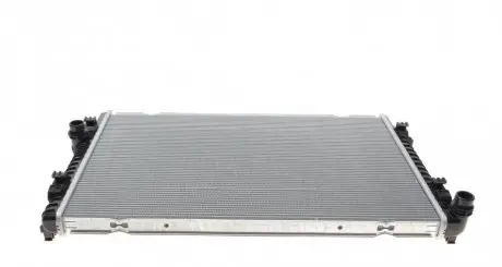 Радіатор охолодження VW Golf VII/Passat 1.8/2.0 12-/Skoda Octavia/Superb 1.8/2.0 12- NRF 58437