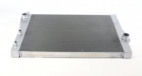 Радиатор охлаждения BMW X5(E70) 3.0d-3.5i 07- NRF 58467 (фото 1)