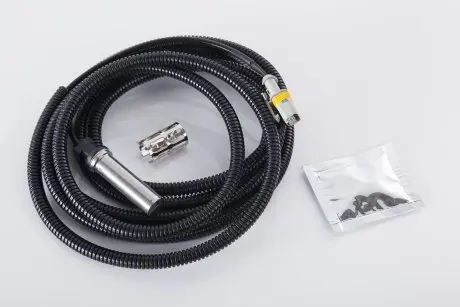 Датчик ABS задн Лів (прямий, 3000мм, 2pin) MAN FOC, TGL I, TGM I PE AUTOMOTIVE 08647700A