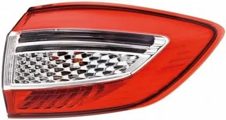 Фонарь задний наружный правый Polcar 32D1883T