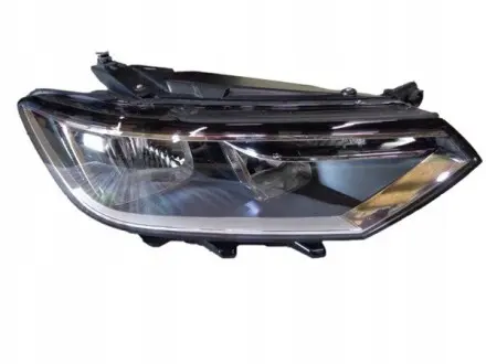 Фара передняя правая Polcar 95D310-V