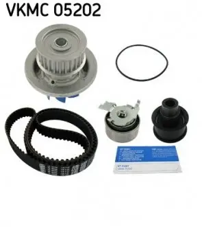 Насос води + комплект зубчастого ременя SKF VKMC05202