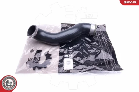 Патрубок інтеркулера MERCEDES C-Class GLK W204 320 CDI SKV GERMANY 43SKV146