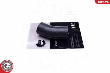 Патрубок інтеркулера AUDI A3 TT SEAT Alhambra Leon SKODA Octavia III VW Golf VII SKV GERMANY 43SKV451