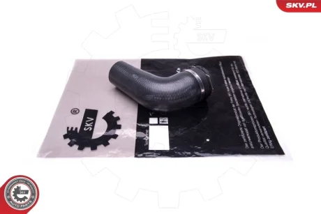 Патрубок інтеркулера BMW 5 (E60) 6 (E63) SKV GERMANY 43SKV458