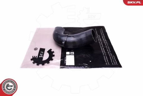 Патрубок інтеркулера VW LT 28-35 II 28-46 II SKV GERMANY 43SKV470