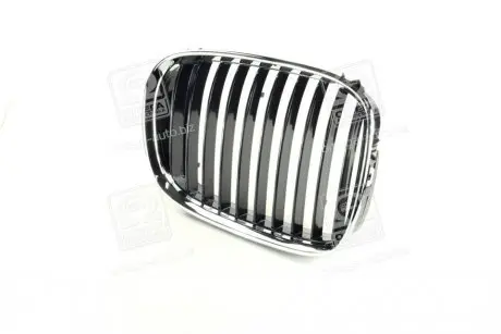 Решітка в капоті пра. BMW 5 E39 TEMPEST 014 0089 914