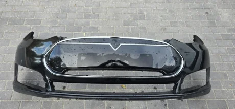 Фото бампер передній у зборі з ґратами та губою Model S 12-16 чорний (дорест) БУ TESLA 1068758-00-A Бампер передній у зборі з ґратами та губою Model S 12-16 чорний (дорест) БУ TESLA 1068758-00-A