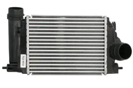 Інтеркулер NISSAN QASHQAI II, RENAULT KADJAR 1.6 10.14- THERMOTEC DAR028TT