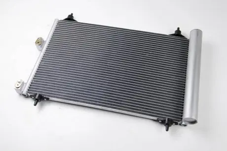 Радіатор кондиціонера THERMOTEC KTT110297
