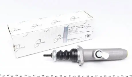 Цилиндр сцепления (главный) Audi 100/A6 82-97 (d=19.05mm) AUTOMOTIVE TRUCKTEC 07.23.001