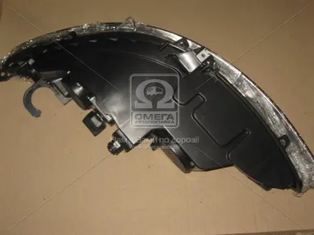 Фара прав. PEUG 308 08- TYC 20B497052B