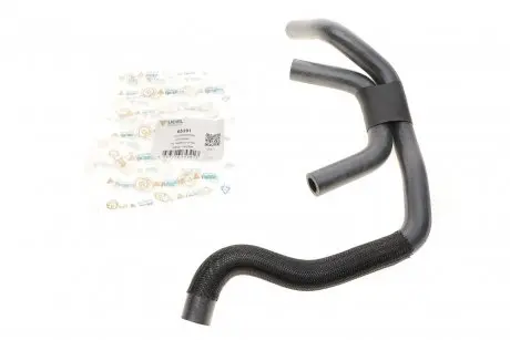 Патрубок системи охолодження VW T5 1.9TDI 03-09 (к-кт у зборі)) UCEL 65391