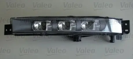 Противотуманная фара передняя Valeo 044563