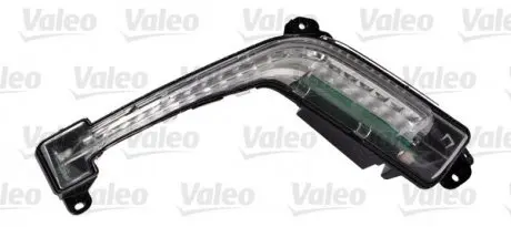 Дневные ходовые огни Прав (LED) Valeo 044653