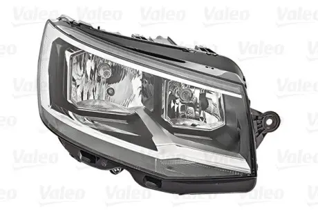 Фара автомобільна Valeo 046713