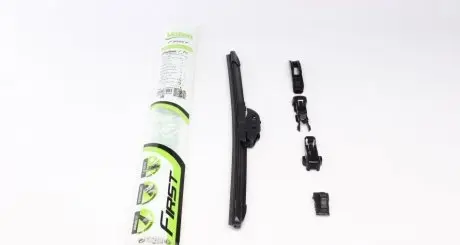 Щетка стеклоочистителя (350mm) Chevrolet Aveo/Renault Clio IV/Smart 11- (бескаркасная)) Valeo 575000