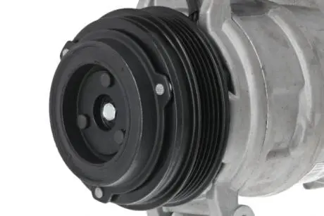 Компрессор кондиционера Valeo 699053