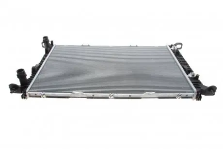 Радіатор охолодження Audi A4/A5/A6/Q3/Q5 1.4-3.0d 07- Valeo 735472