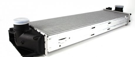 Радиатор интеркулера MB Sprinter 2.2-3.0 CDI 06- Valeo 817994