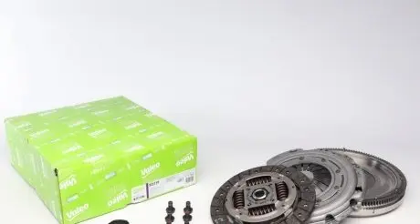 Демпфер + комплект сцепления VW Caddy III 2.0TDI 10-15/T5/T6 1.9TDI/2.0TDI 03- (+ выжимой)) d=228mm Valeo 835159