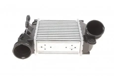 Радиатор интеркулера VW Golf/Bora/Skoda Octavia/Seat Leon 1.9TDI 00-10 Van Wezel 03004354