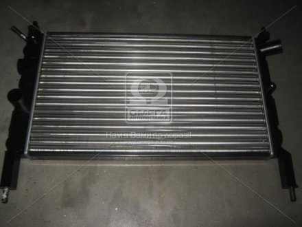 Радиатор, охлаждение двигателя Van Wezel 37002023