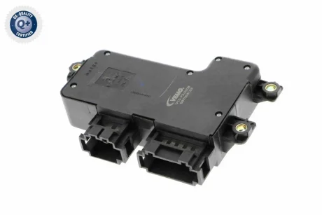 Регулятор відкидання сидіння Прав (електричний) AUDI A3, A4 B7, A6 ALLROAD C6, A6 C6, R8, R8 SPYDER, TT, SEAT EXEO, EXEO ST, SKODA OCTAVIA II, VW GOLF PLUS V, GOLF V, GOLF VI, JETTA III 05.03-07.15 VEMO V10730306